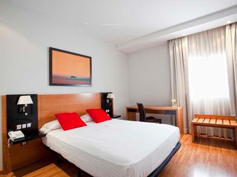 Hotel Cortijo Chico Malaga Airport à Alhaurín de la Torre Chambre photo